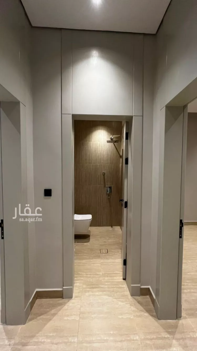 دور للبيع في شارع أحمد عبدالله بن فيصل, حي الملك فيصل, مدينة الرياض, منطقة الرياض 13
