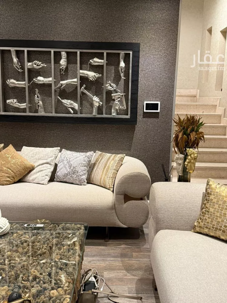 فيلا للبيع في شارع أحمد بن حمدان الأذرعي, حي عرقة, مدينة الرياض, منطقة الرياض صورة 3