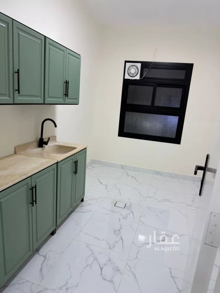 عمارة للبيع في شارع قتيبة بن مسلم, حي منفوحة, مدينة الرياض, منطقة الرياض 9