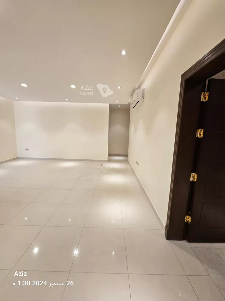 Floor for Rent in Riyadh Al Yasmin 12