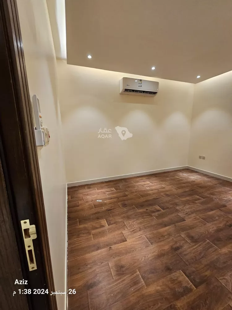 Floor for Rent in Riyadh Al Yasmin 14