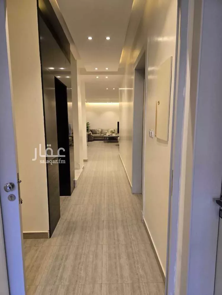 فيلا للبيع في شارع عيسى بن علي الكحال, حي النرجس, مدينة الرياض, منطقة الرياض صورة 3