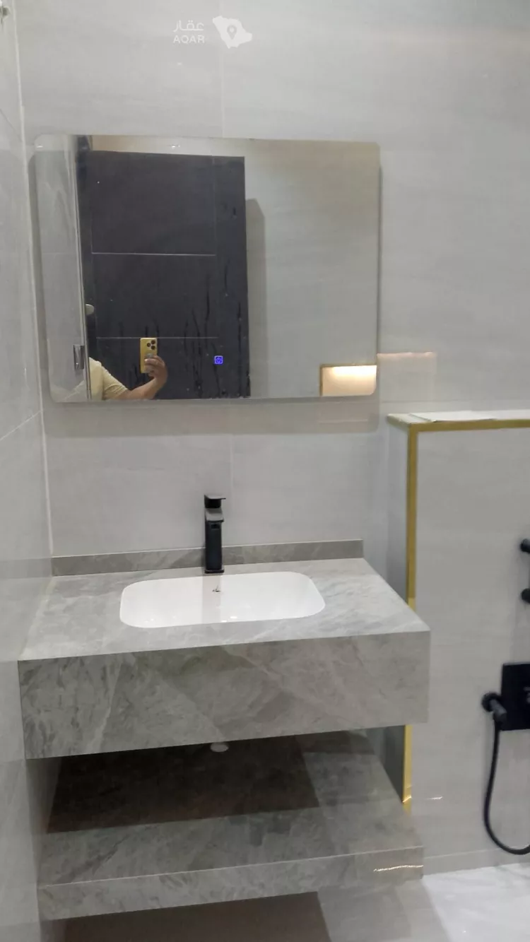 شقة للبيع في شارع, حي الجنادرية, مدينة الرياض, منطقة الرياض 24