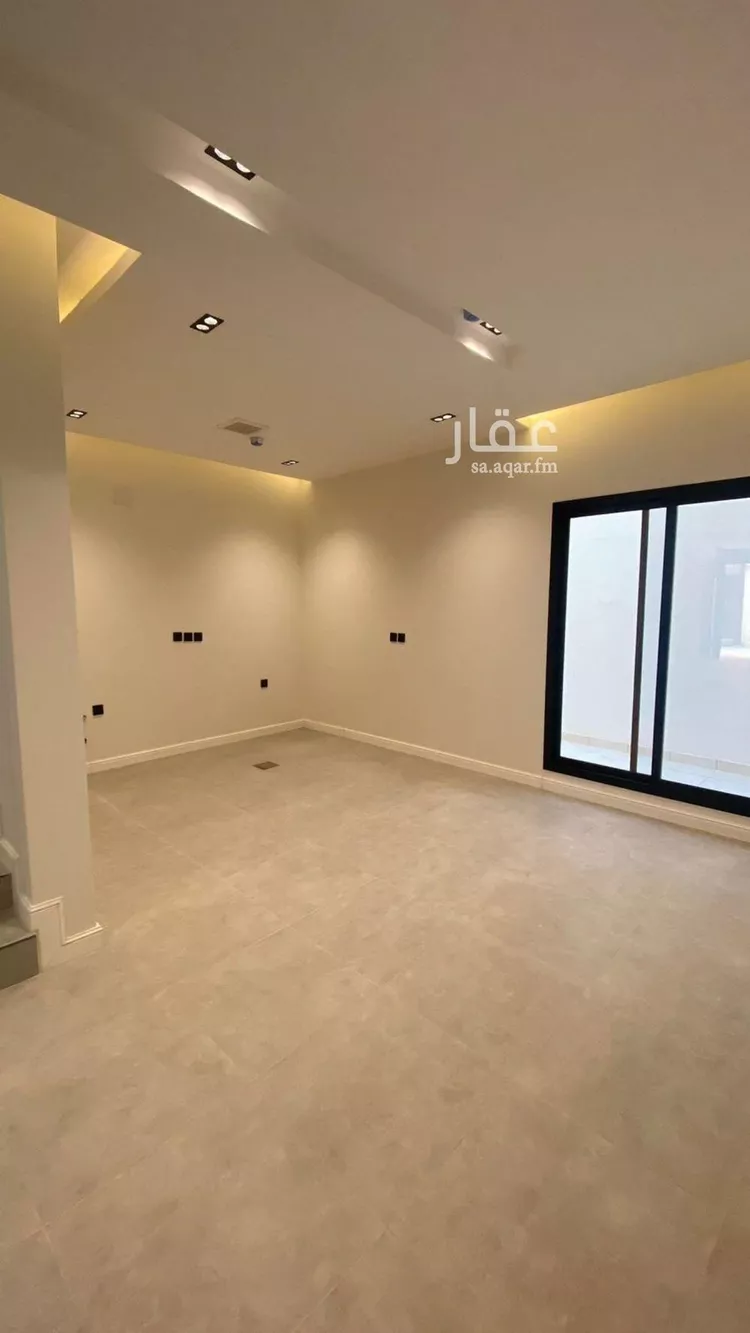 Villa for Sale in Riyadh Al Arid 9