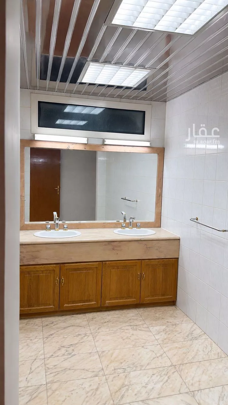 فيلا للبيع في شارع حيدر الحلي, حي النخيل, مدينة الرياض, منطقة الرياض 12