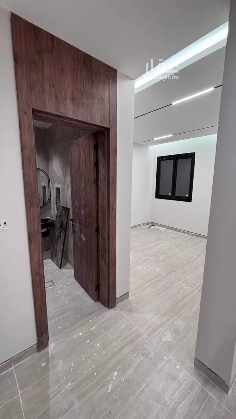 Floor for Sale in Riyadh Al Malaz 14