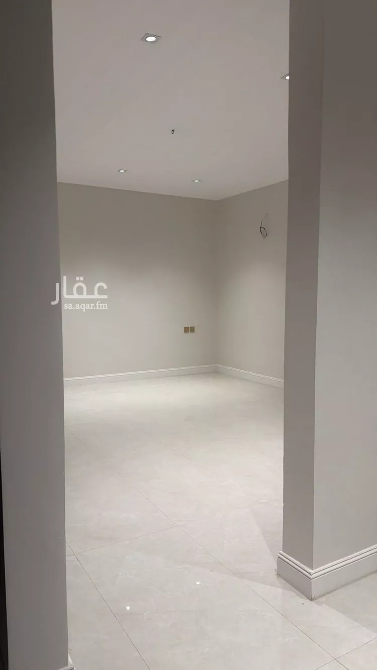 Villa for Sale in Riyadh Al Uraija Al Gharbiyah