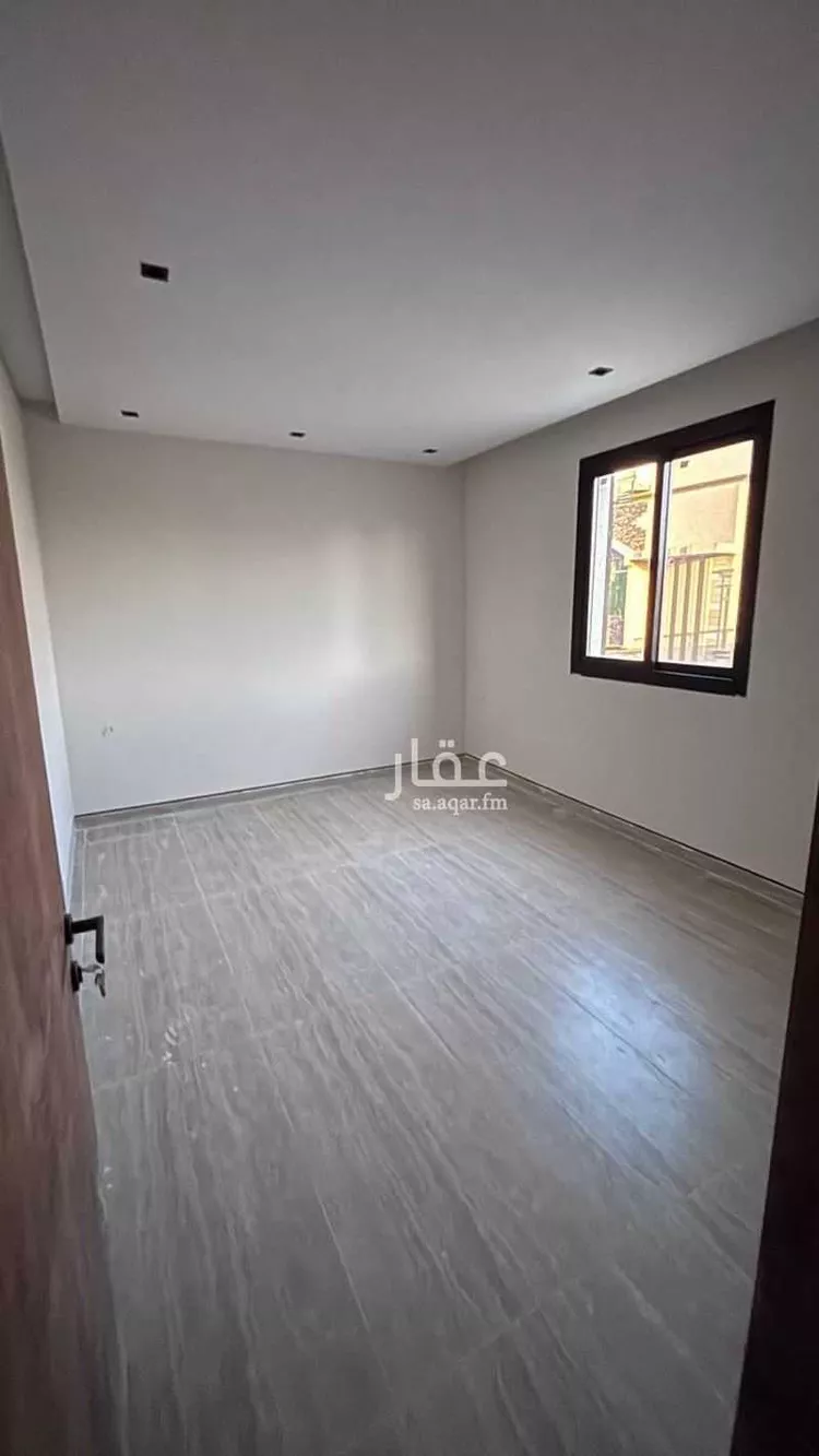 Floor for Sale in Riyadh Al Malaz 10