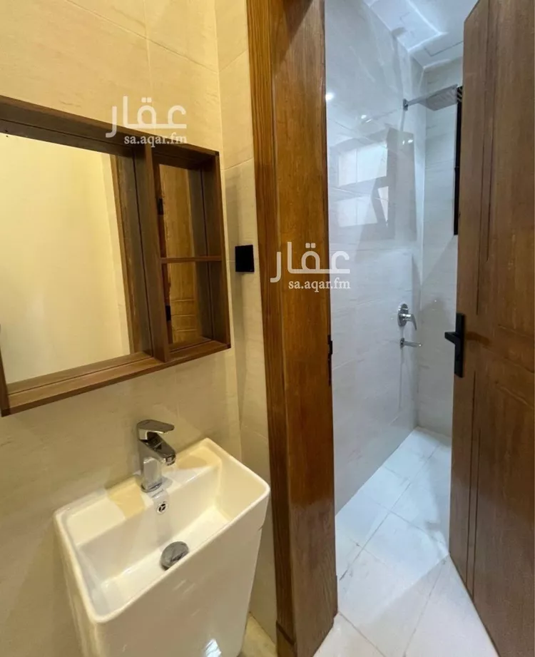 دور للبيع في شارع الأمير سعود الكبير بن عبدالعزيز آل سعو, حي الملك فيصل, مدينة الرياض, منطقة الرياض 7