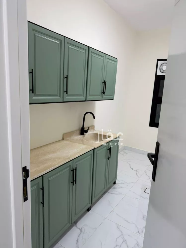 عمارة للبيع في شارع قتيبة بن مسلم, حي منفوحة, مدينة الرياض, منطقة الرياض 12