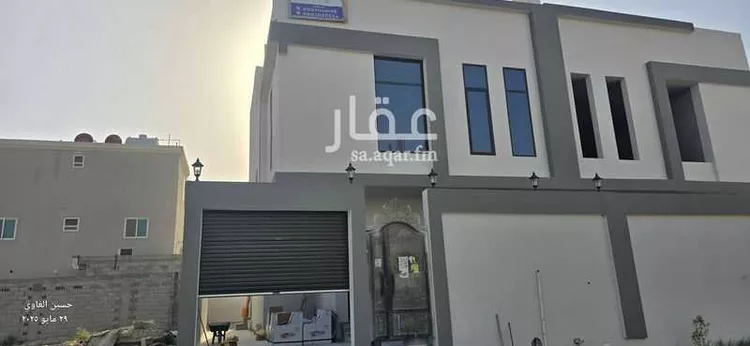 فيلا للبيع في شارع المسيب بن رافع, حي المنتزة, مدينة القطيف, المنطقة الشرقية صورة 2