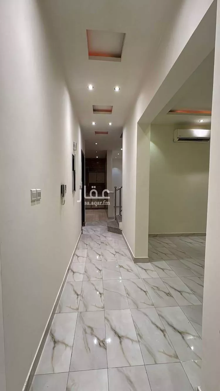 Floor for Sale in Riyadh Al Arid صورة 2