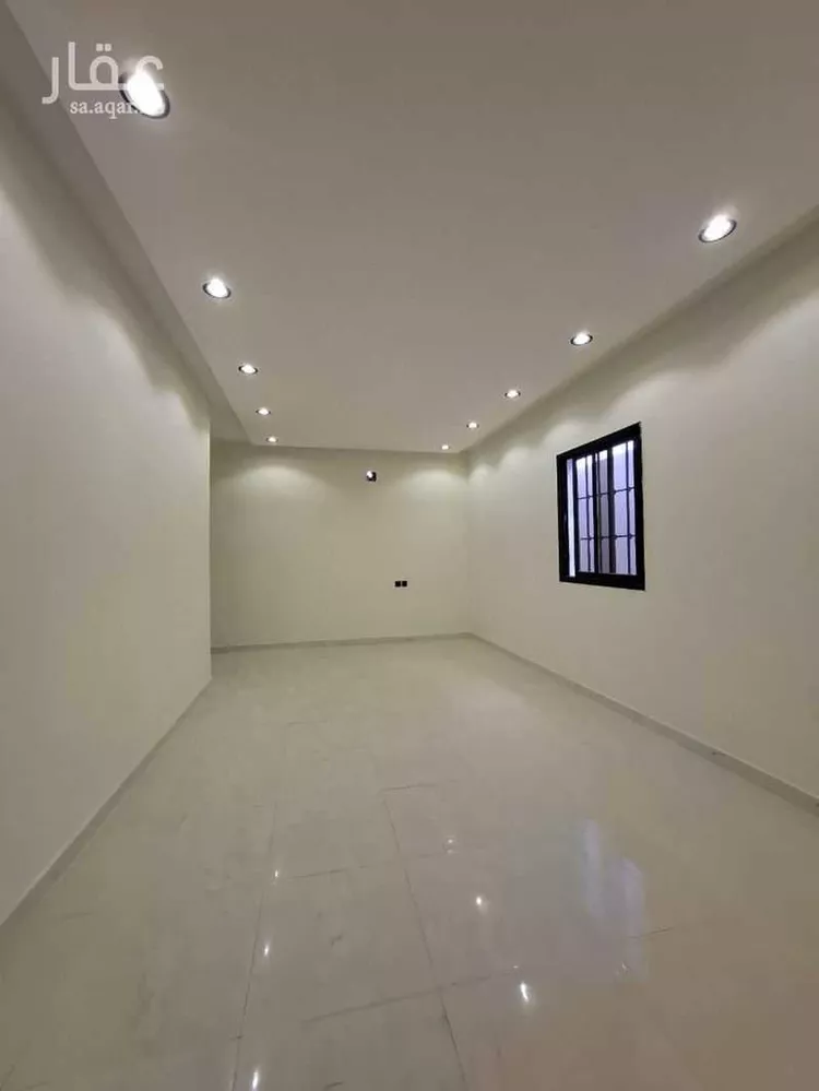 دور للبيع في شارع الحسن النابلسي, حي بدر, مدينة الرياض, منطقة الرياض صورة 5