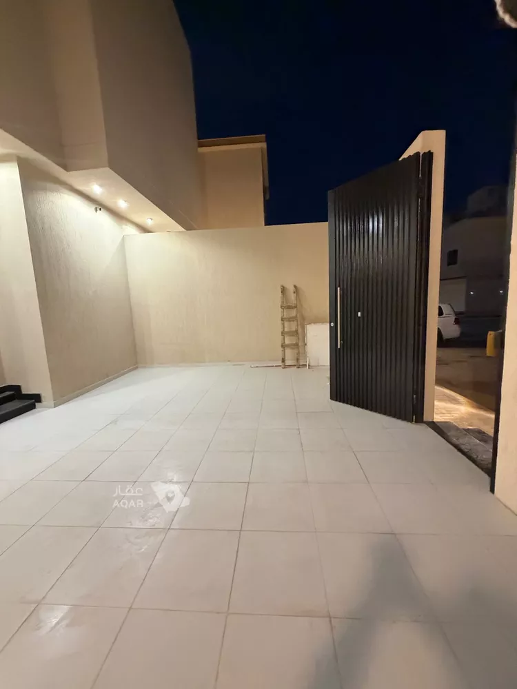 دور للبيع في شارع الإمام مسلم, حي بدر, مدينة الرياض, منطقة الرياض 4