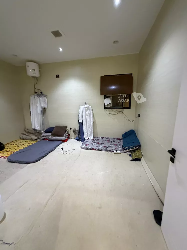 دور للبيع في شارع الإمام مسلم, حي بدر, مدينة الرياض, منطقة الرياض 8