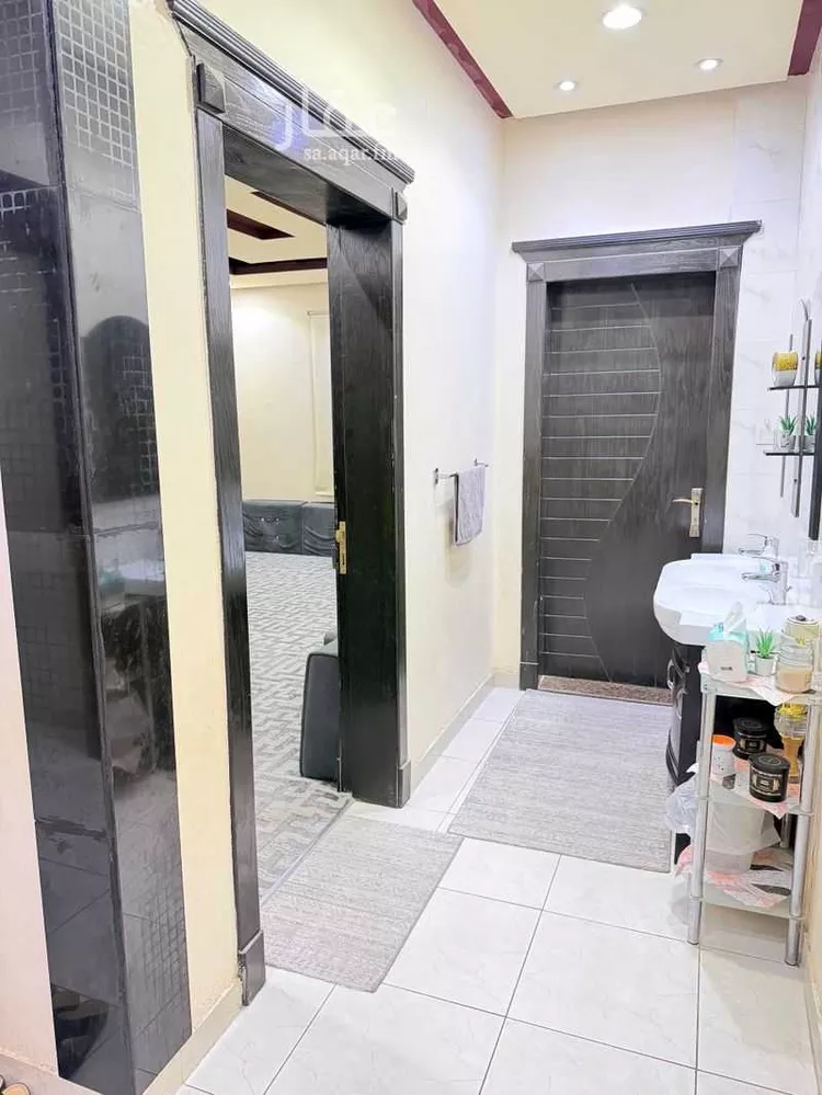 شقة للبيع في شارع عبدالعزيز ابن جلوي, حي إشبيلية, مدينة الرياض, منطقة الرياض 7