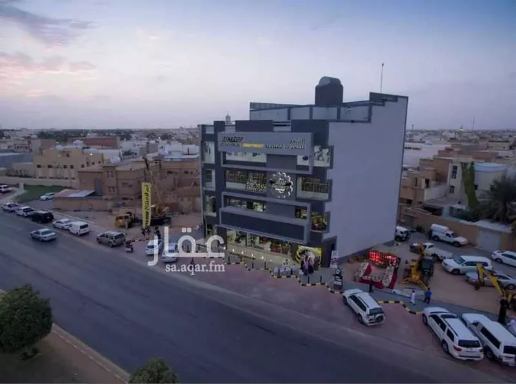 عمارة للإيجار في حي وسط المدينة, مدينة عنيزة, منطقة القصيم