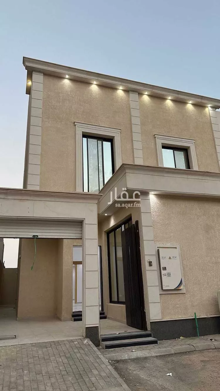 فيلا للبيع في شارع الرايه, حي الندوة, مدينة الرياض, منطقة الرياض صورة 2