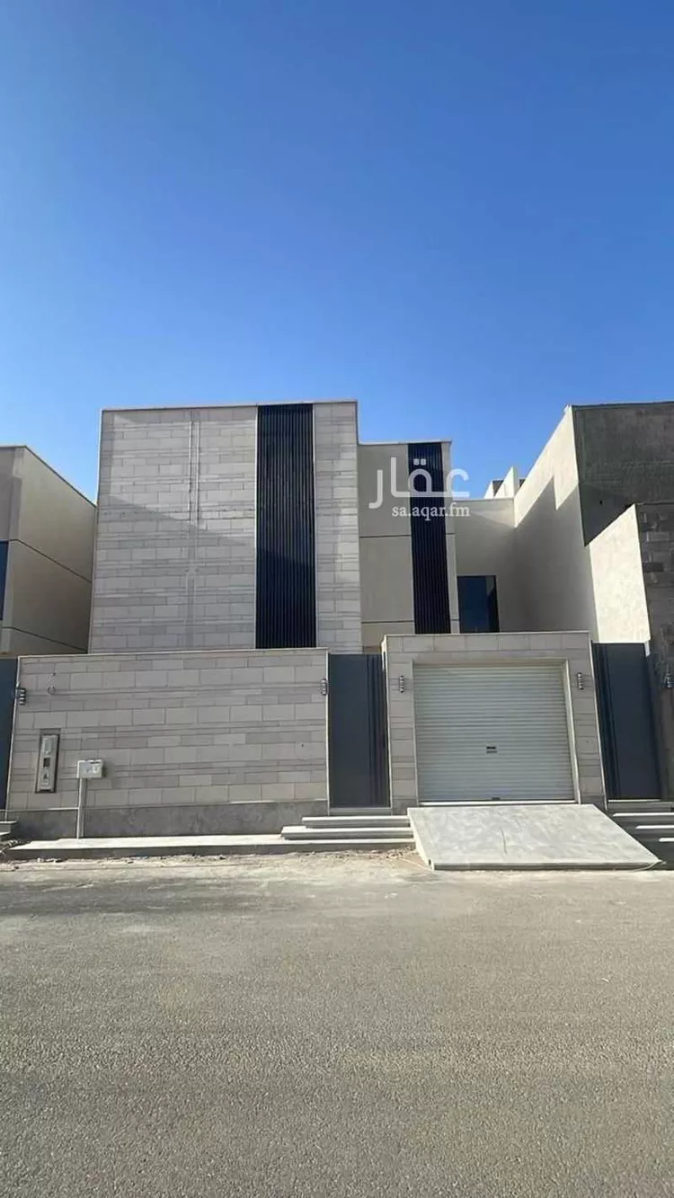 فيلا للبيع في شارع الطبراني ، حي الملك فهد ، عنيزة ، عنيزة