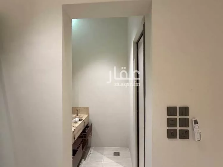 شقة للإيجار في شارع عبدالوهاب الهادي, حي القيروان, مدينة الرياض, منطقة الرياض صورة 2