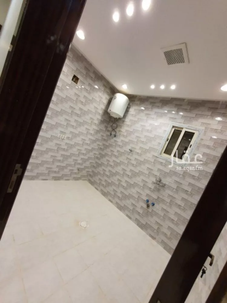 شقة للإيجار في شارع حسين بن صديق دحلان, حي عكاظ, مدينة الرياض, منطقة الرياض صورة 2
