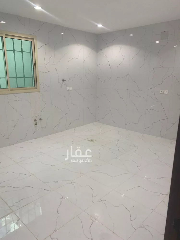 فيلا للإيجار في شارع حسين بن صديق دحلان, حي عكاظ, مدينة الرياض, منطقة الرياض صورة 5