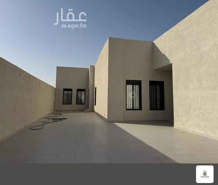 فيلا للبيع في شارع الوليدية, حي السلام, مدينة رماح, منطقة الرياض صورة 3