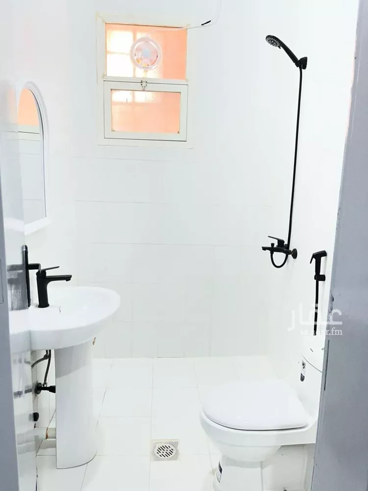 شقة للإيجار في شارع الملك عبدالعزيز ابن عبدالرحمن سعود, حي الضباط, مدينة الرياض, منطقة الرياض صورة 4