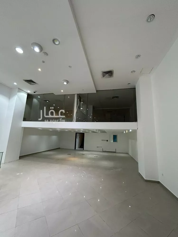 محل للإيجار في شارع الامير عبدالعزيز بن مساعد بن جلوي, حي المربع, مدينة الرياض, منطقة الرياض صورة 2