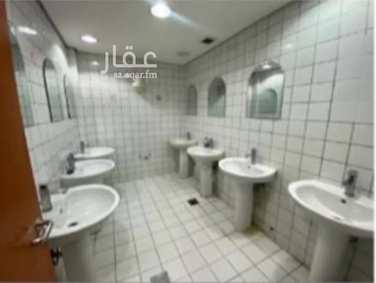 مكتب تجاري للإيجار في شارع هبة الله الخزرجي, حي الفوطة, مدينة الرياض, منطقة الرياض 8