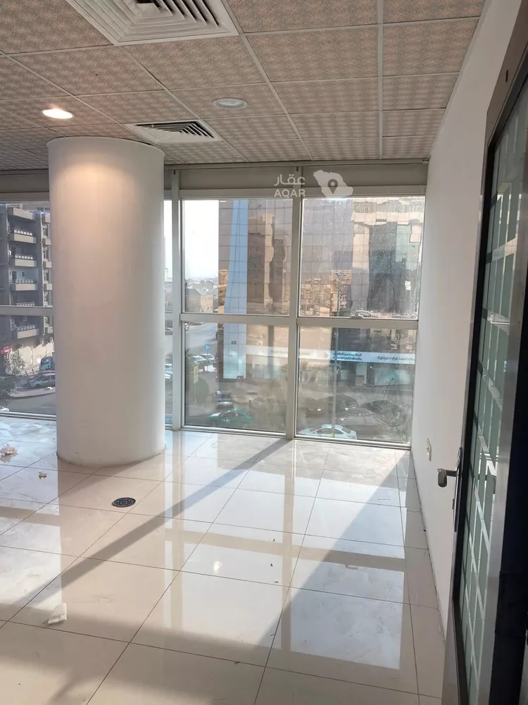 مكتب تجاري للإيجار في شارع الامير عبدالعزيز بن مساعد بن جلوي, حي المربع, مدينة الرياض, منطقة الرياض 7