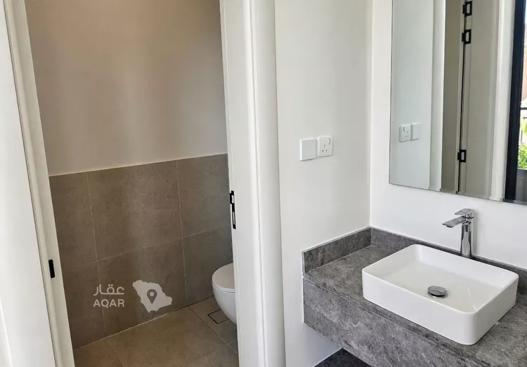 دور للإيجار في شارع المنذر بن أبي سيرة, حي حطين, مدينة الرياض, منطقة الرياض 8