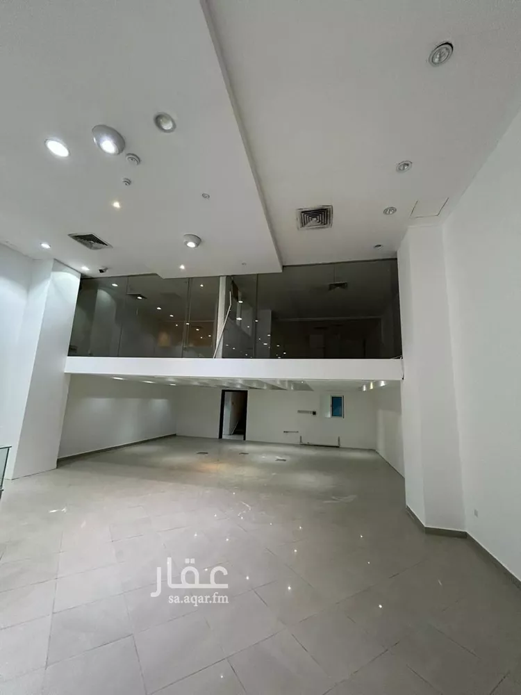 محل للإيجار في شارع الامير عبدالعزيز بن مساعد بن جلوي, حي المربع, مدينة الرياض, منطقة الرياض صورة 4