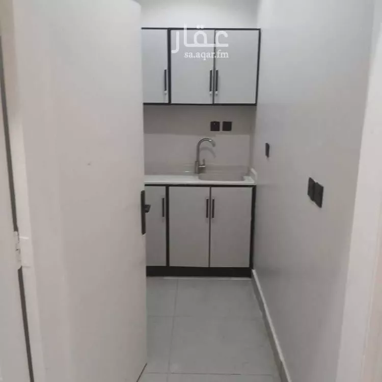 شقة للإيجار في شارع سفيان بن المهلب, حي الملك فيصل, مدينة الرياض, منطقة الرياض صورة 2