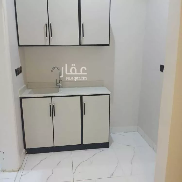شقة للإيجار في شارع سفيان بن المهلب, حي الملك فيصل, مدينة الرياض, منطقة الرياض صورة 3