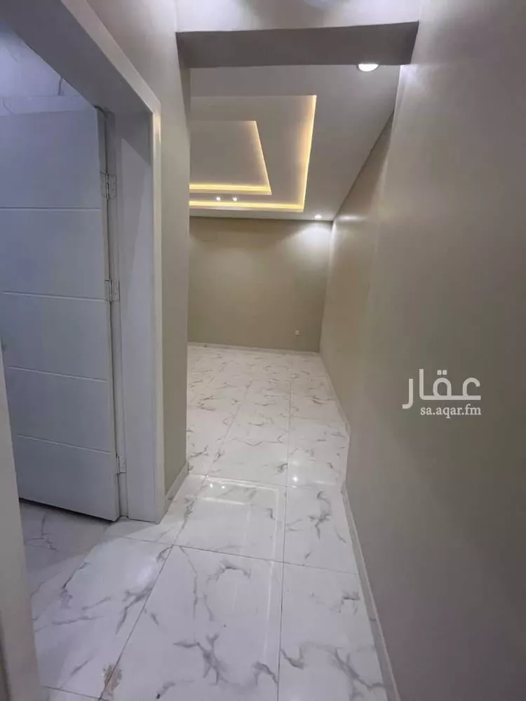 فيلا للبيع في شارع اويس الزاهد, حي الشرف, مدينة خميس مشيط, منطقة عسير