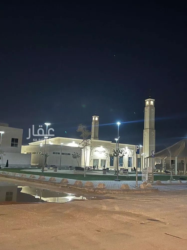 فيلا للبيع في شارع أنس بن سيرين, حي المهدية, مدينة الرياض, منطقة الرياض صورة 2