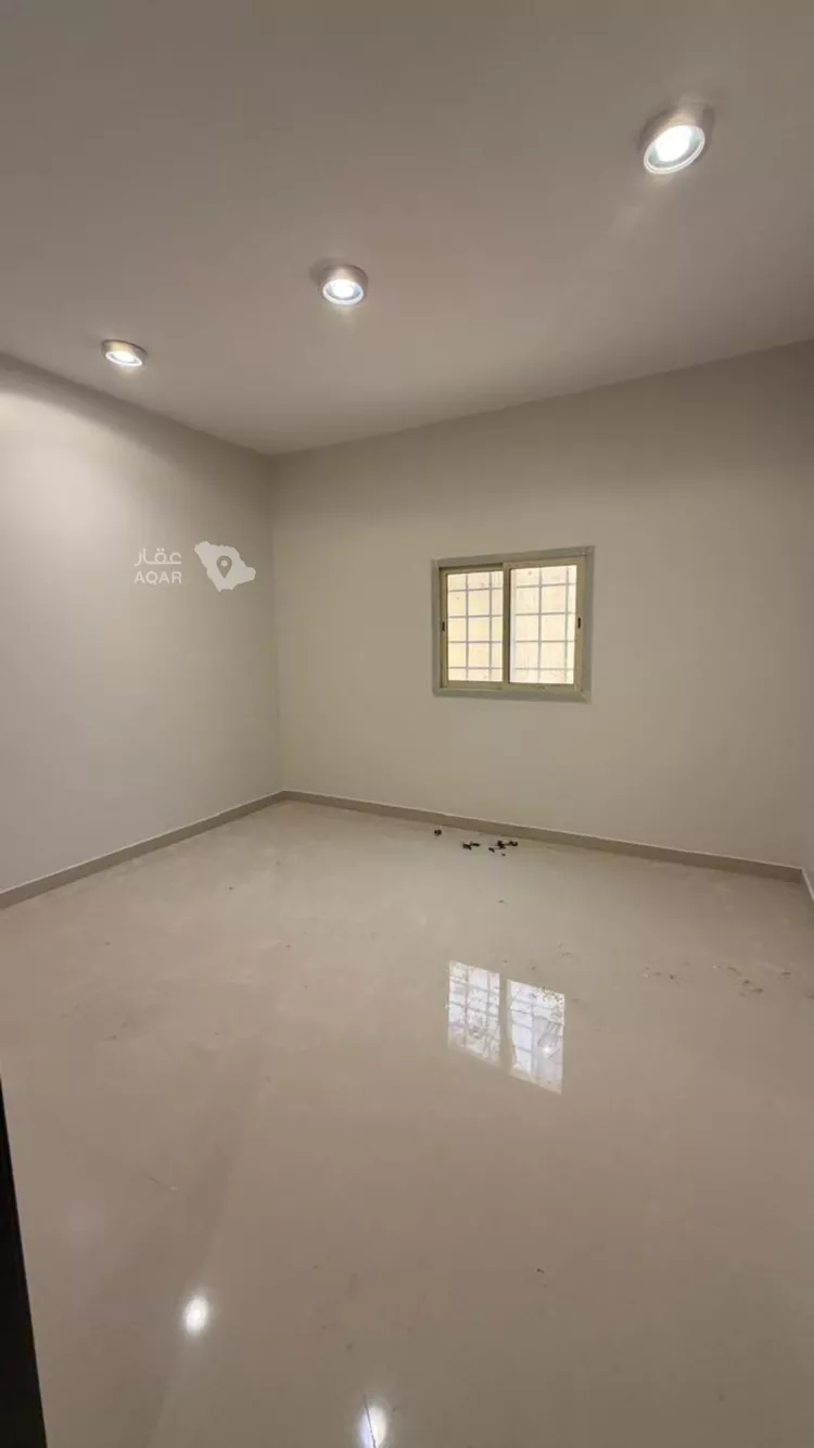 Floor for Rent in Riyadh Ar Rimal 5