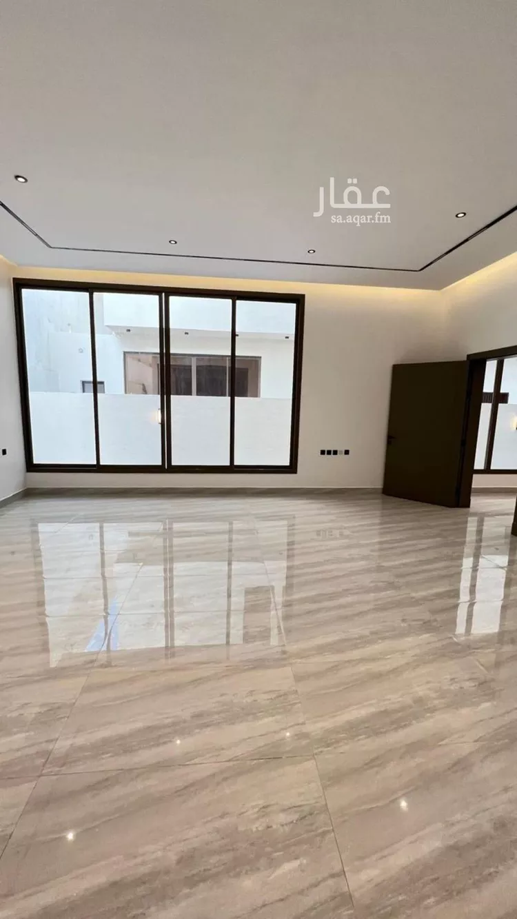 فيلا للإيجار في شارع ابن عمر الدقاق, حي المهدية, مدينة الرياض, منطقة الرياض صورة 2