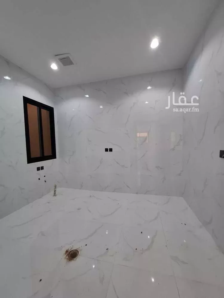 دور للبيع في شارع أبي عمر الجرمي, حي بدر, مدينة الرياض, منطقة الرياض صورة 4