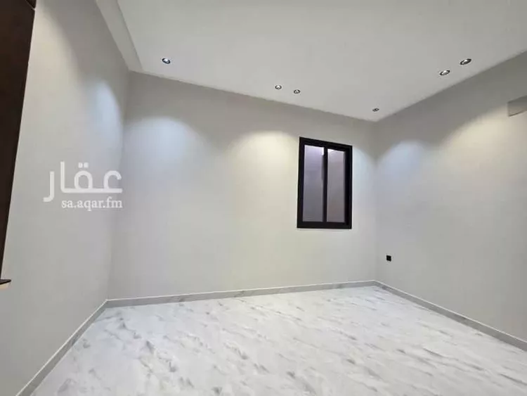 دور للبيع في شارع النوارس, حي عكاظ, مدينة الرياض, منطقة الرياض صورة 5