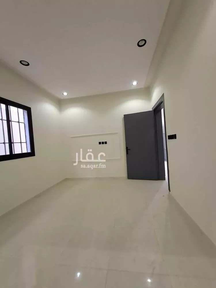 دور للبيع في شارع أبي عمر الجرمي, حي بدر, مدينة الرياض, منطقة الرياض صورة 3