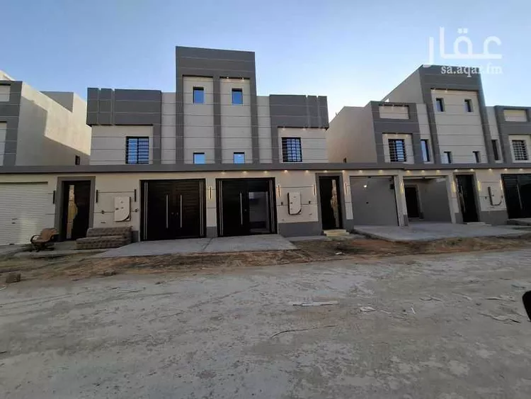 دور للبيع في شارع مسلم, حي بدر, مدينة الرياض, منطقة الرياض صورة 2