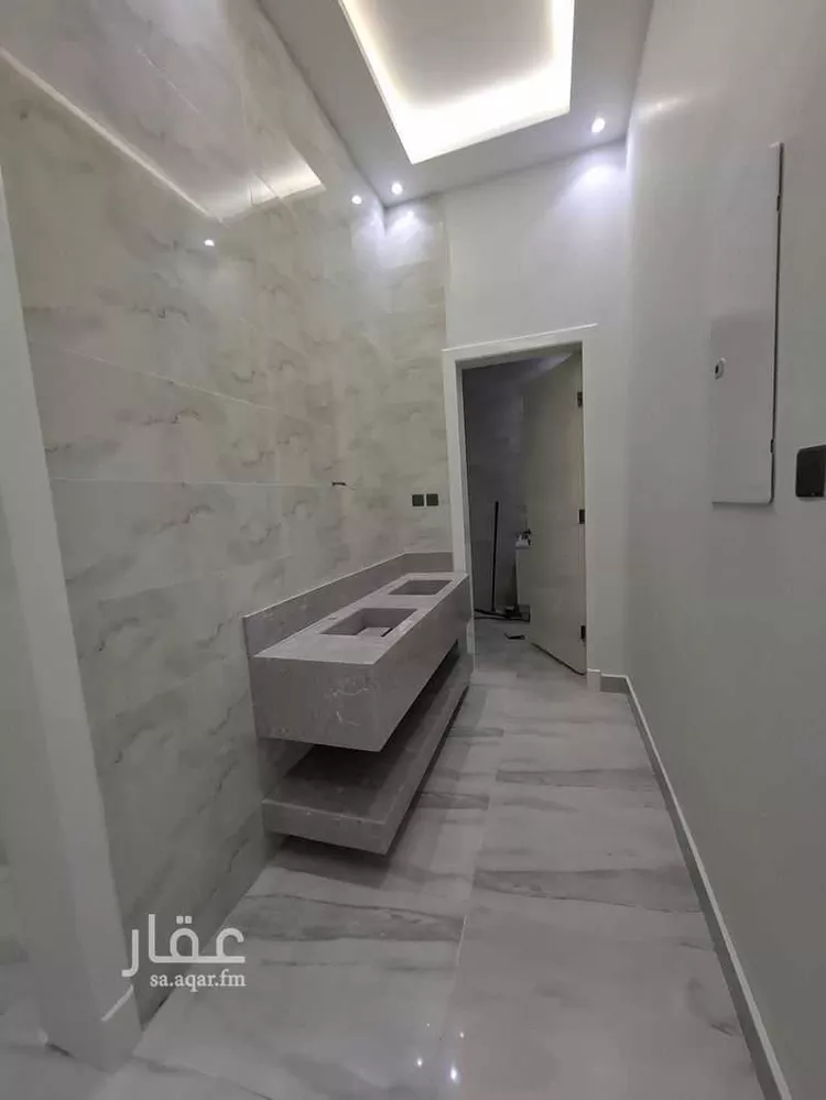 دور للبيع في شارع مسلم, حي بدر, مدينة الرياض, منطقة الرياض صورة 5
