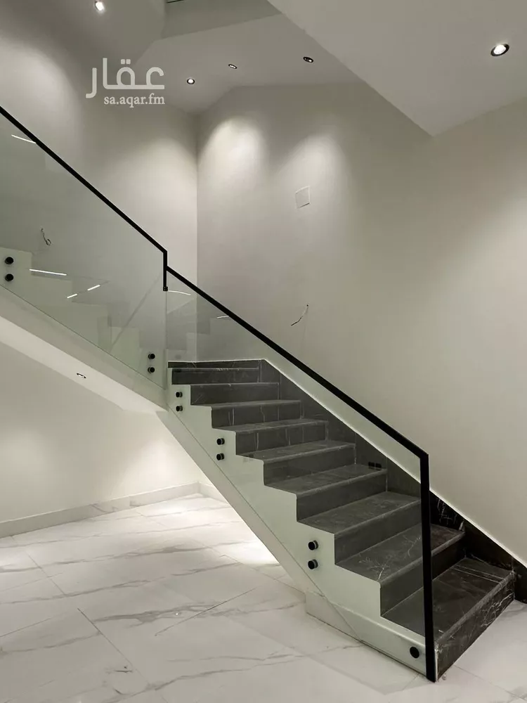 فيلا للبيع في شارع السخاء, حي العوالي, مدينة الرياض, منطقة الرياض صورة 3