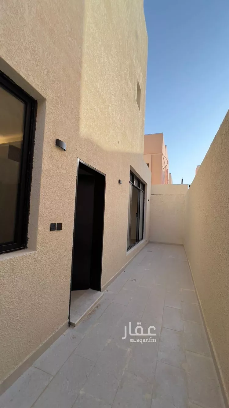دور للبيع في شارع نجم الدين الأيوبي, حي السويدي, مدينة الرياض, منطقة الرياض صورة 3
