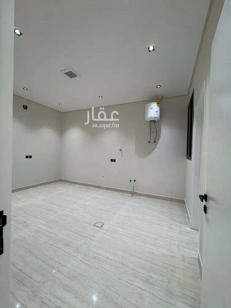 دور للبيع في شارع الحسن الرقي, حي طويق, مدينة الرياض, منطقة الرياض صورة 5
