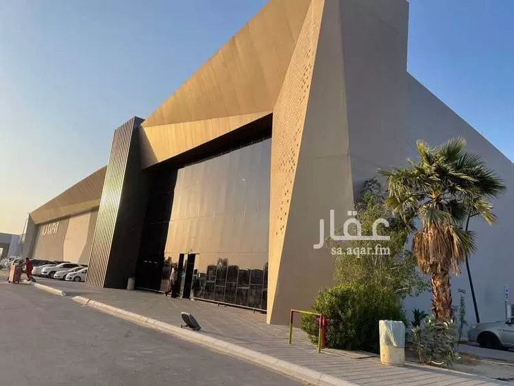 محل للإيجار في شارع طريق الهفوف - العقير, حي المروج الشمالي, مدينة الاحساء, المنطقة الشرقية صورة 2