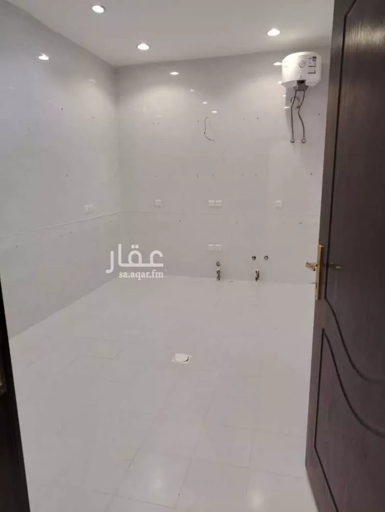 شقة للإيجار في شارع ابراهيم بن حمزة الزبيري ، حي المنطقة الصناعية ، المدينة المنورة ، منطقة المدينة المنورة صورة 3
