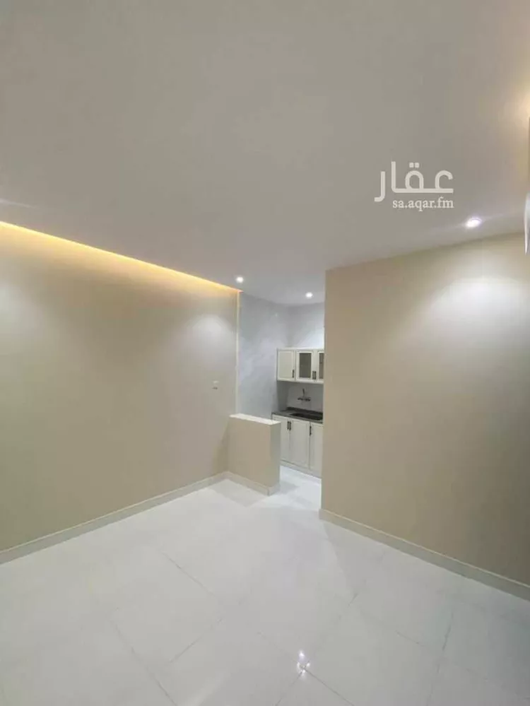 شقة للإيجار في شارع عبادى ابن الصامت, حي النايفية, مدينة حفر الباطن, المنطقة الشرقية صورة 2